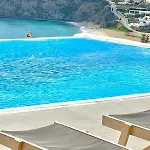 Walk With Pool And Hot Tub By Calypso Sunset Villa Kaló Livádi