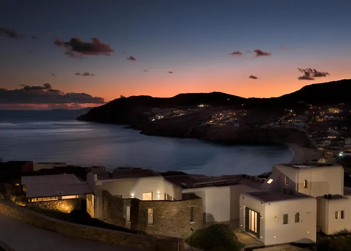 Βίλα Walk With Pool And Hot Tub By Calypso Sunset *