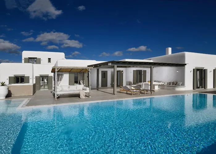 Walk With Pool And Hot Tub By Calypso Sunset Καλό Λιβάδι