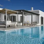 Walk With Pool And Hot Tub By Calypso Sunset Кало-Ливади