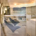 Вилла Walk With Pool And Hot Tub By Calypso Sunset Кало-Ливади
