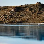 Вилла Walk With Pool And Hot Tub By Calypso Sunset