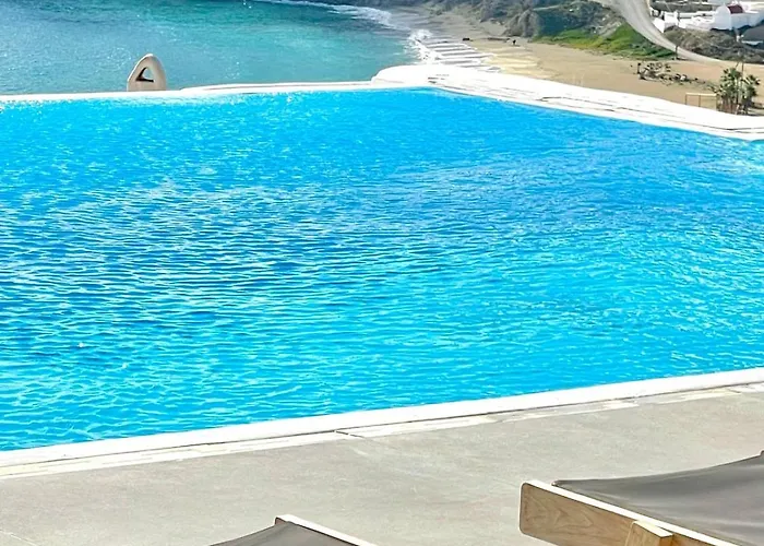 Walk With Pool And Hot Tub By Calypso Sunset Villa Kalo Livadi