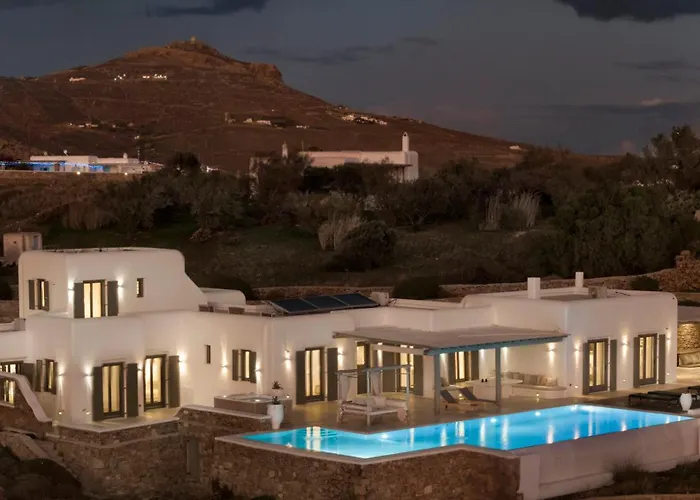 Walk With Pool And Hot Tub By Calypso Sunset Villa