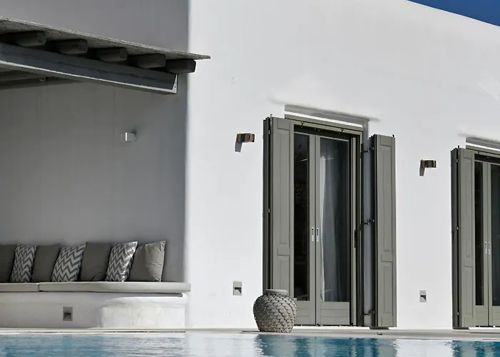 Walk With Pool And Hot Tub By Calypso Sunset Villa
