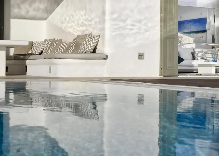 Villa Walk With Pool And Hot Tub By Calypso Sunset