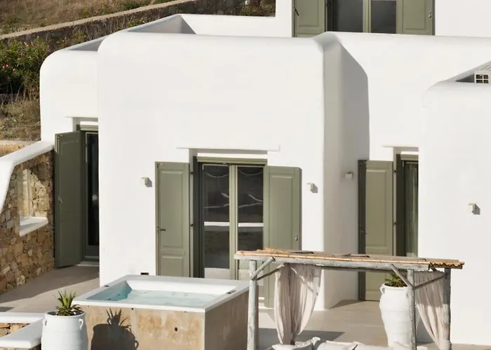 Walk With Pool And Hot Tub By Calypso Sunset Villa