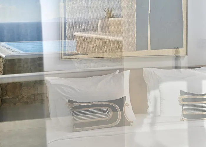 Walk With Pool And Hot Tub By Calypso Sunset Villa Kalo Livadi