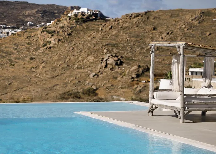 Villa Walk With Pool And Hot Tub By Calypso Sunset