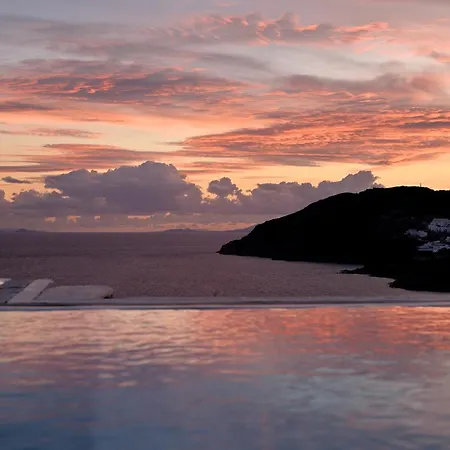 Walk With Pool And Hot Tub By Calypso Sunset
