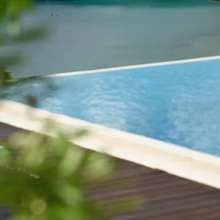 Walk With Pool And Hot Tub By Calypso Sunset Villa